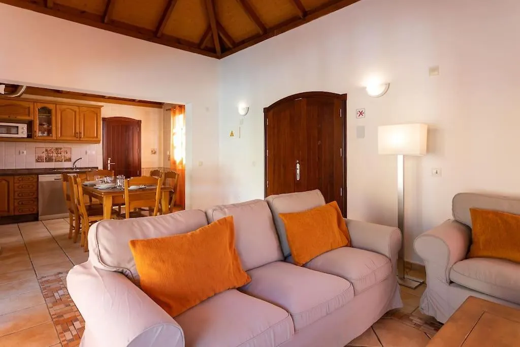 Villa Helen - Heated Pool Wifi Smarttv Barbecue Corralejo Spain