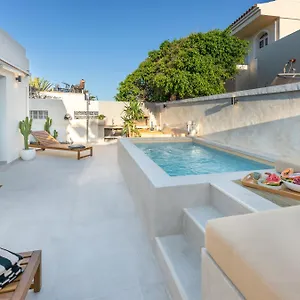 Urban Chill Private Pool By Holidays , Corralejo Spain