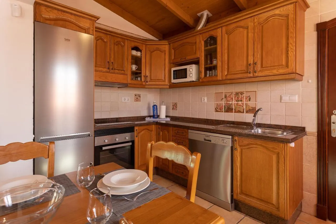 Villa Helen - Heated Pool Wifi Smarttv Barbecue location